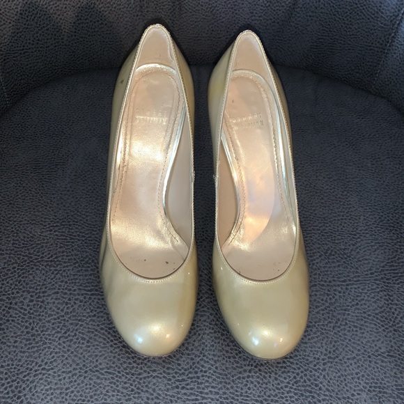 Stuart Weitzman champagne patent leather heels size 8 - Picture 4 of 13